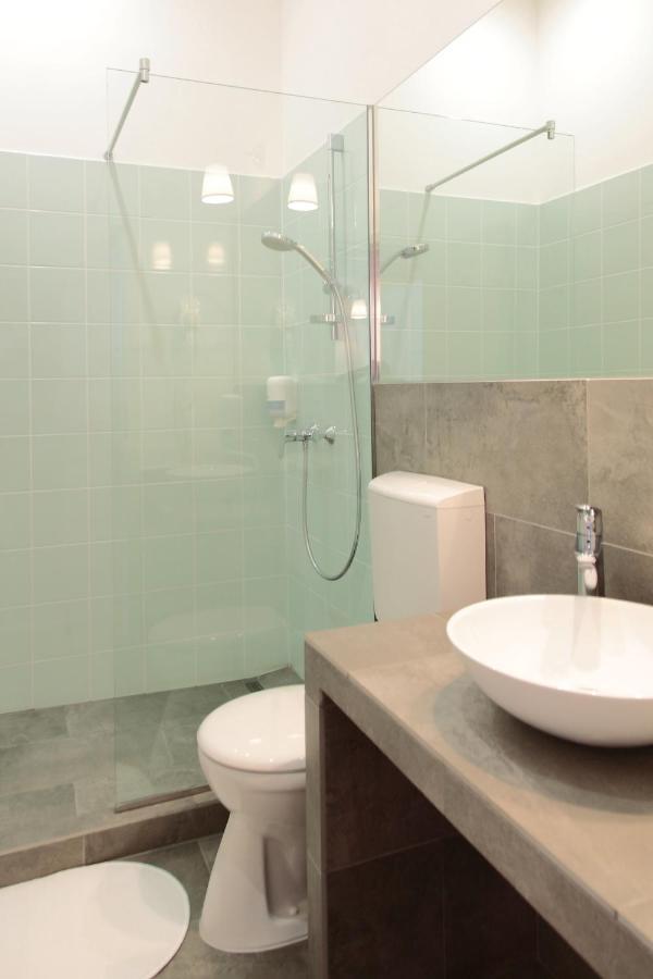 Maverick Apartments Budapest Bagian luar foto