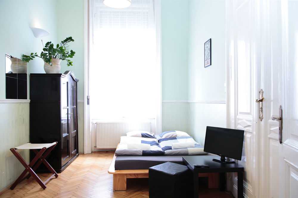 Maverick Apartments Budapest Bagian luar foto