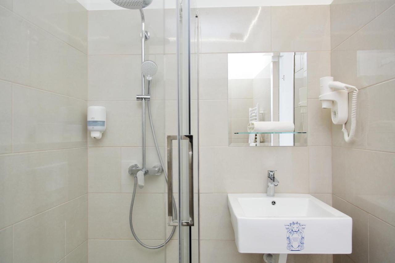 Maverick Apartments Budapest Bagian luar foto